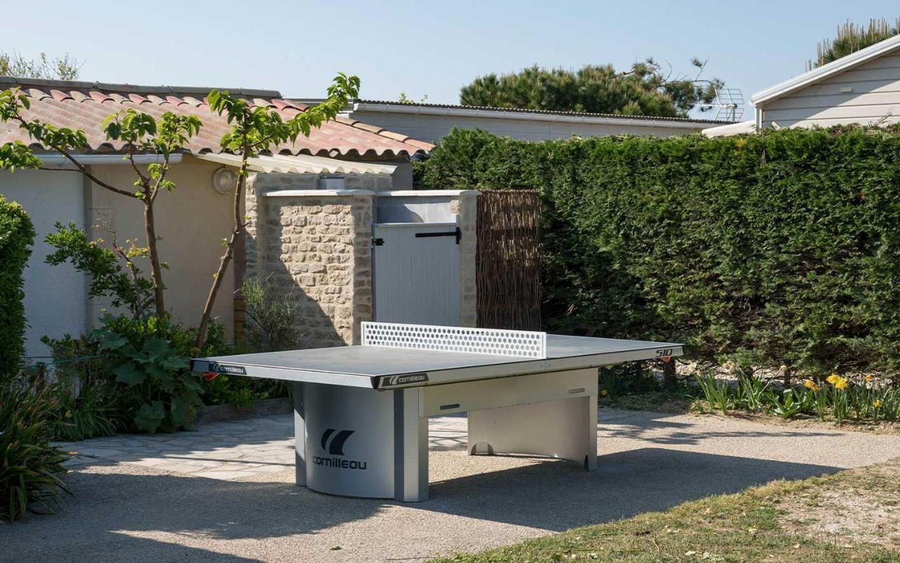 Camping Les Perouses Saint-Clément-des-Baleines Exterior foto